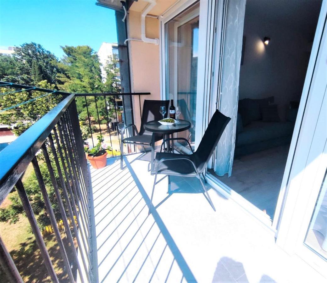 Apartman Dori Pula Exterior foto